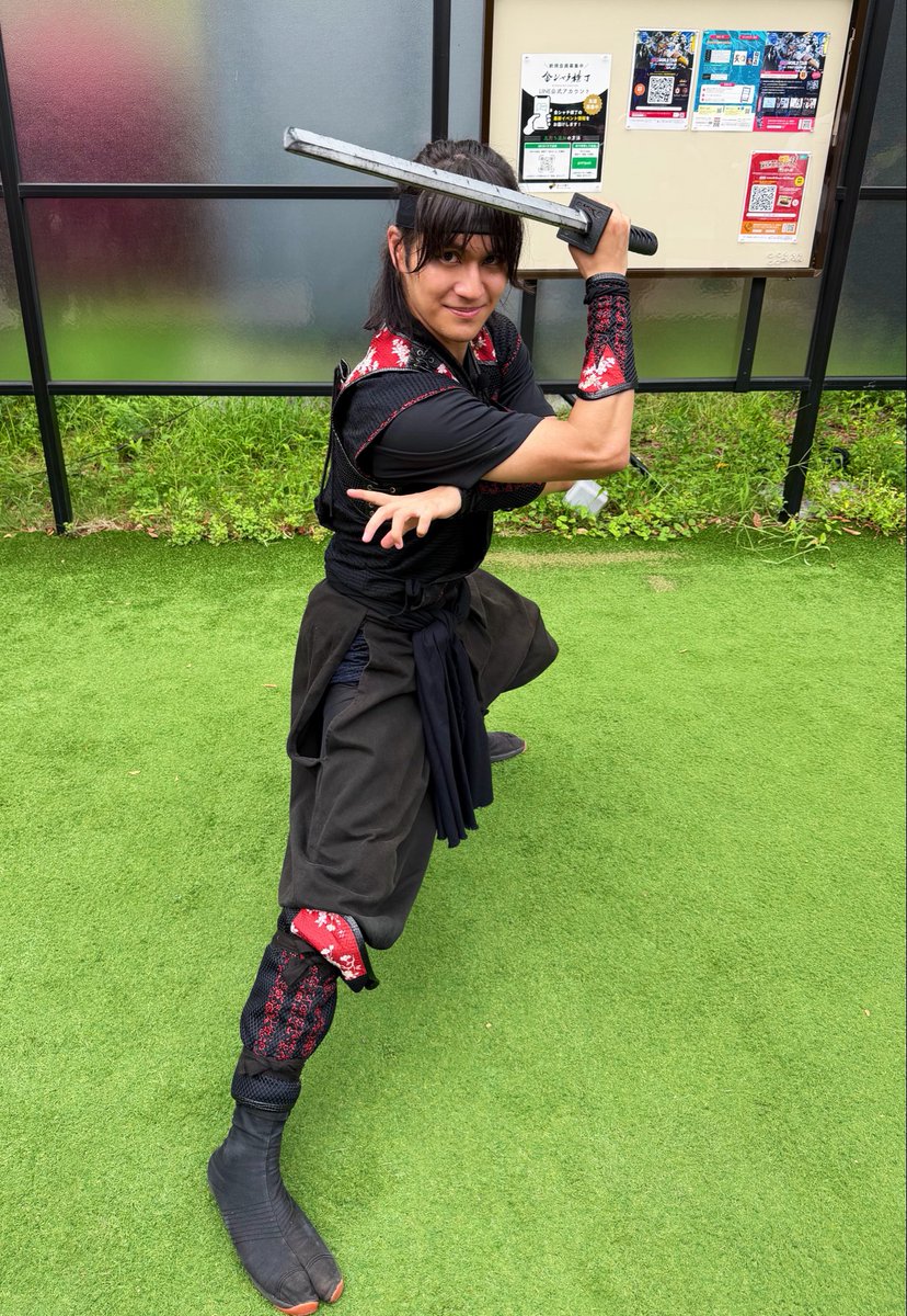 redarmy_0505's tweet photo. 小太郎様✨
久々の忍びだけの演舞でテンションがいつもより高かったです！
護衛任務中じゃないから気が緩んでます？？🤣 https://t.co/08JoaPbSRL