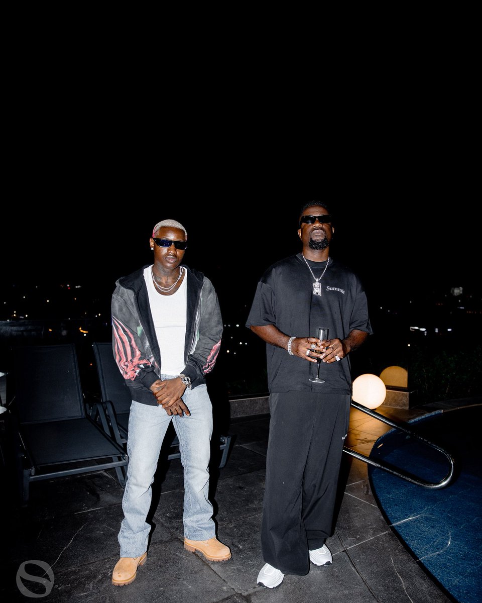 sarkodie's tweet photo. Starboy @rugerofficial pulled up on the boy https://t.co/HpCXll6fxO