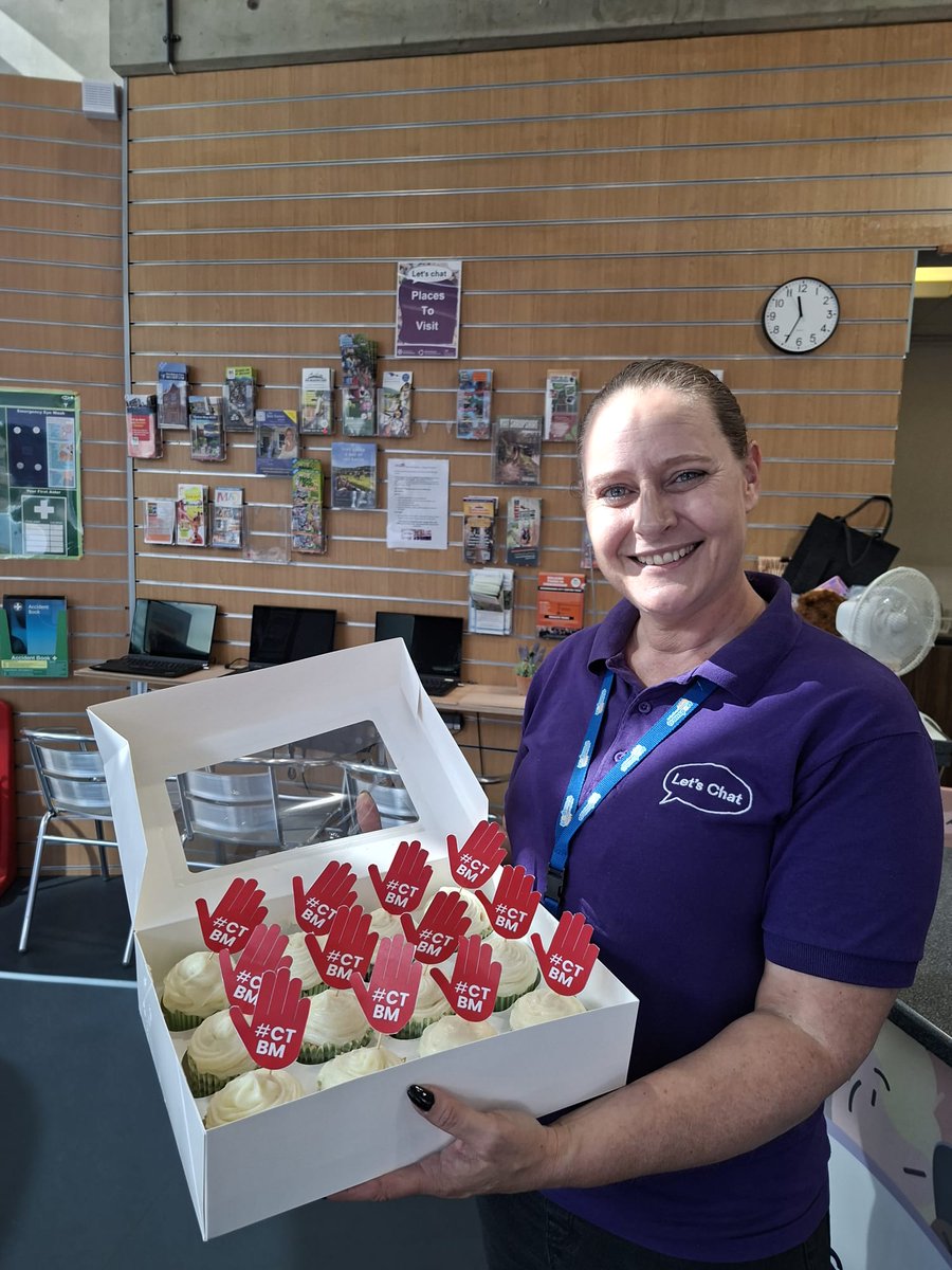BusUsersUK's tweet photo. Amazing day with @TransportForWM at the Walsall Community Transport Hub celebrating #CatchTheBusMonth, cupcakes, and the huge benefits of bus travel #LoveTheBus #GetOnBoard https://t.co/YbEyMUoBRm