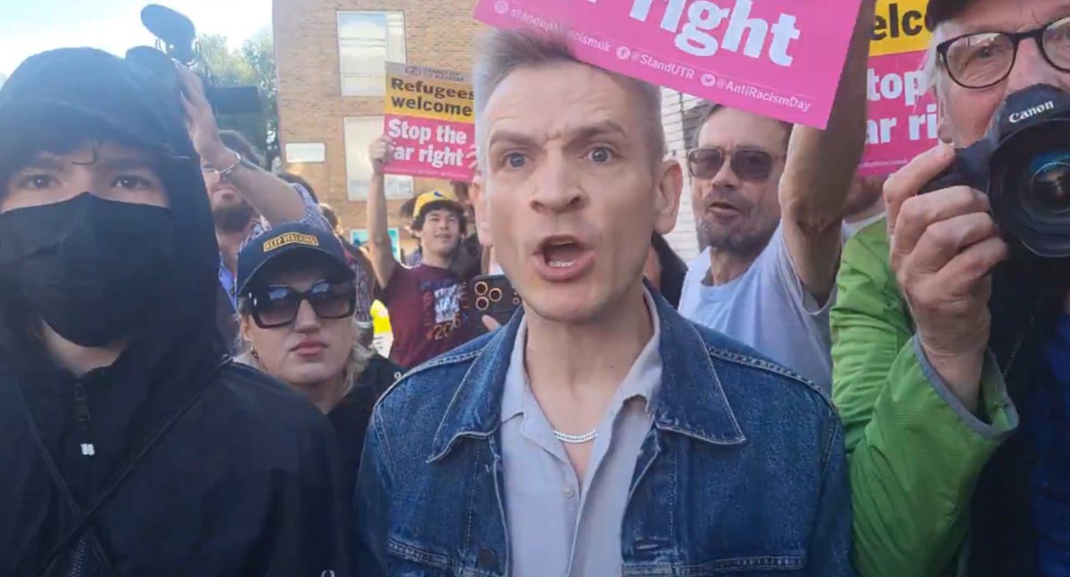 Con_Tomlinson's tweet photo. We cannot share a country with these demented freaks, dedicated to our destruction.

Stand Up To Racism is funded and organised by public sector unions. Defund those unions, proscribe Stand Up To Racism and their sister organisations, and imprison their leadership.

We don't have to put up with this.