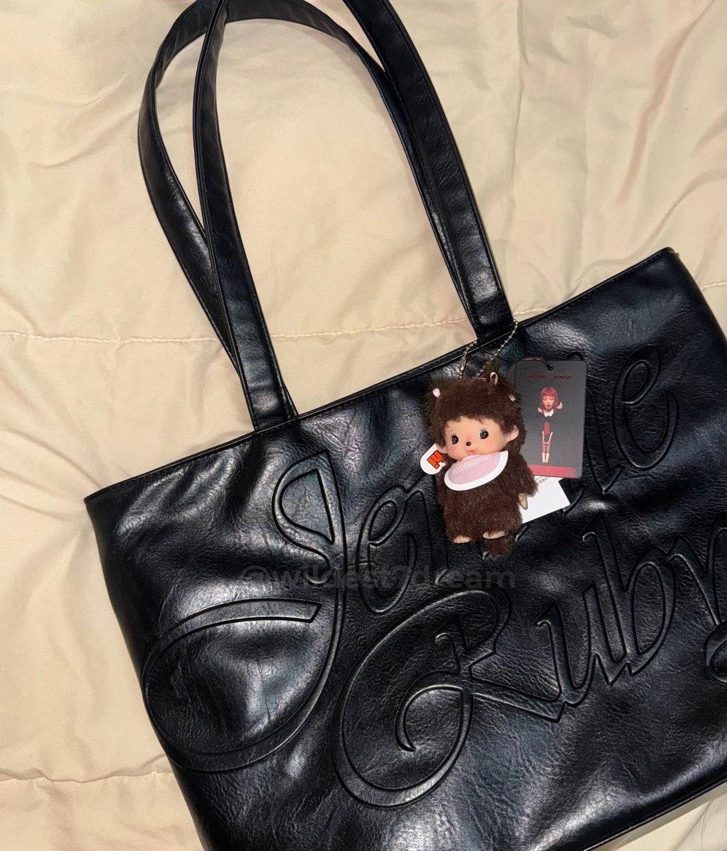 wildest7dream's tweet photo. wts / พร้อมส่ง ♥

- กระเป๋าหนัง PU Jennie x Miniso (ใช้ไป1ครั้ง ป้ายครบ) 700 รวมส่ง 

สนใจสอบถามขอดูเพิ่มเติมทาง dm 🙇🏻‍♀️

#ตลาดนัดJENNIE #ตลาดนัดblackpink 
#ตลาดนัดเจนนี่ #ตลาดนัดบพ https://t.co/qZnS04M2IZ
