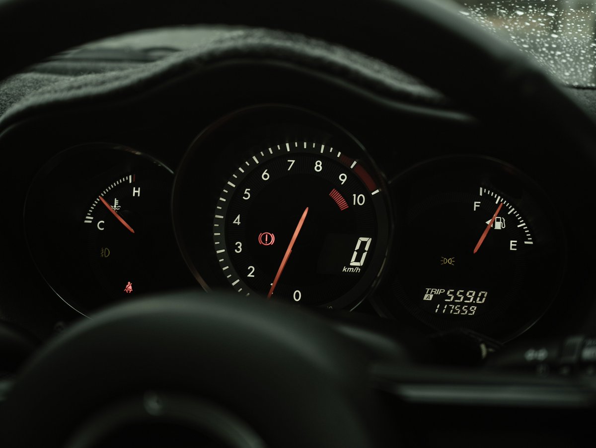 Chris_P_Baker's tweet photo. RX8との今後を色んな人に相談して、自分なりに調べて、今はまだ何か決断をする段階じゃないという結論に至りました。
RX8を降りてでも乗りたいクルマも今はないので、ロータリーをもう少し楽しむことにします😊 https://t.co/8YwD3nxjqq