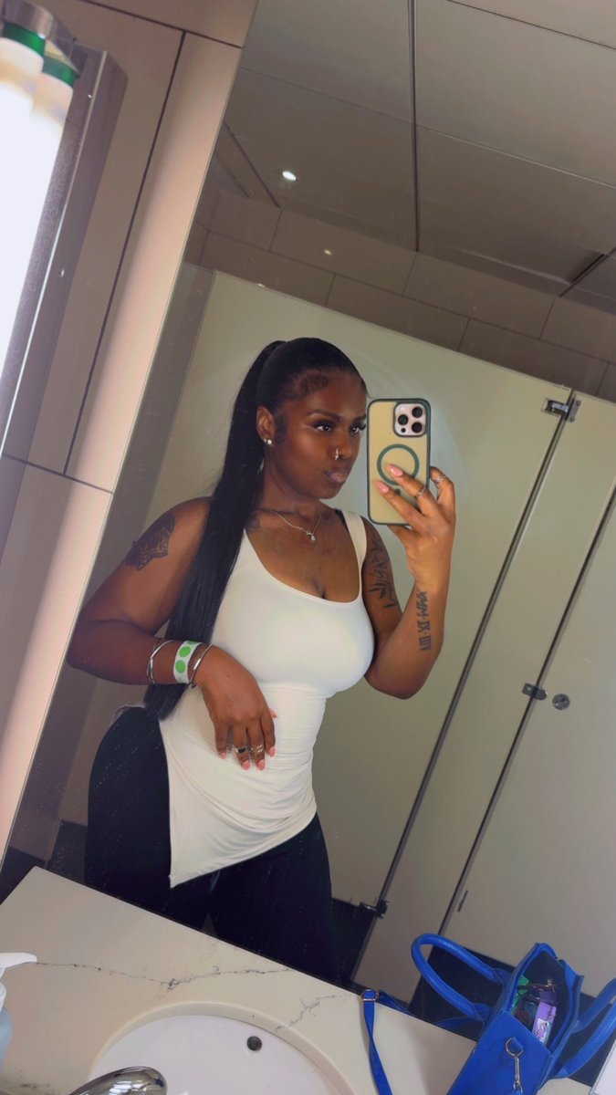 LoveleeNay_'s tweet photo. 🩵 https://t.co/Ca1LTSXlQz