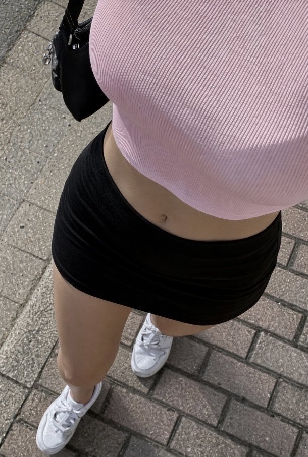 princesmile10's tweet photo. #tuzla #pendik #kurtköy #darıca #çayırova biraz yürüyüş hava çok sıcak 🔥 🥵🔥🔥 https://t.co/YNPeURtTRN
