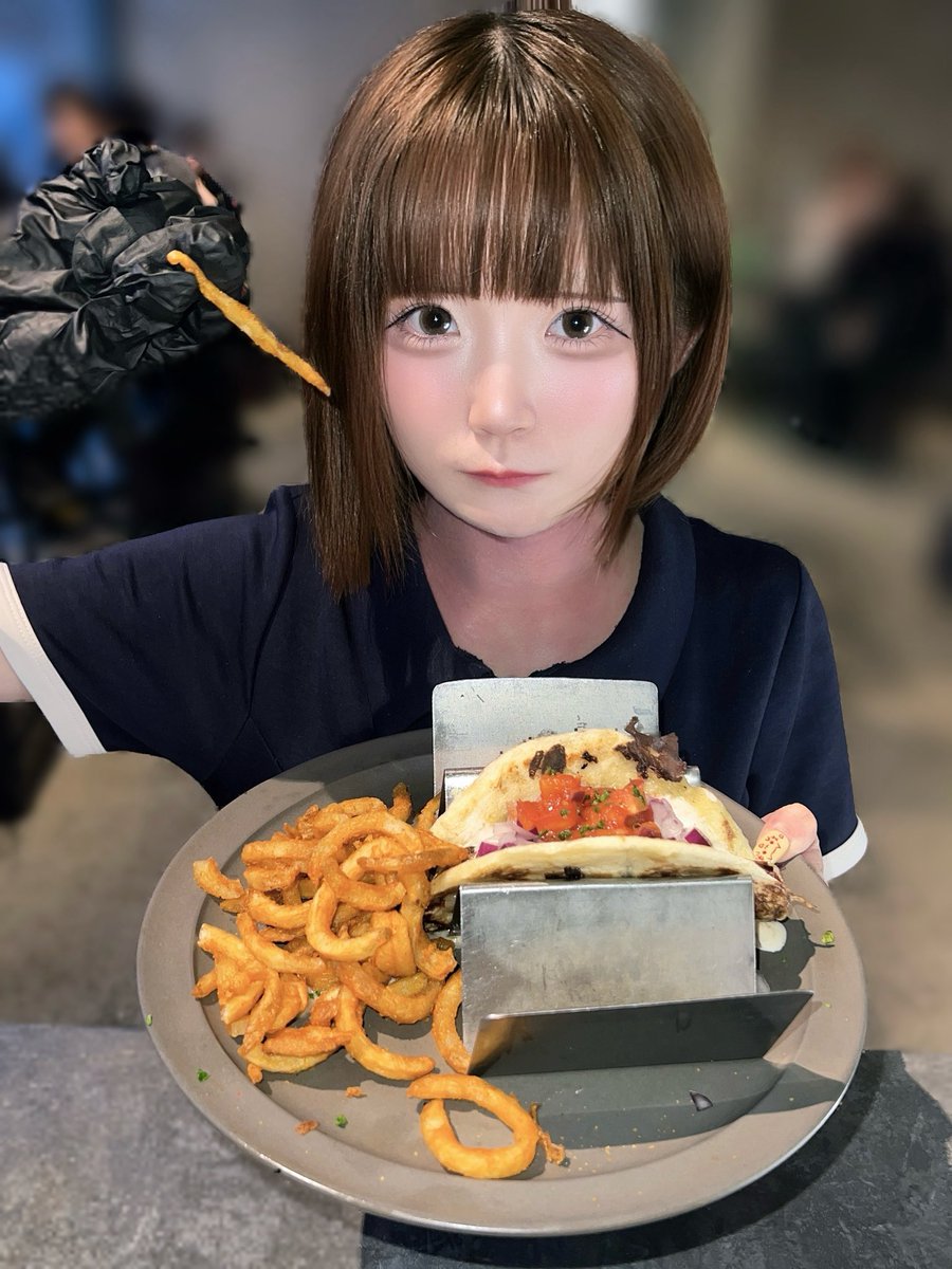 lumi_koharu's tweet photo. 飲めるタコス🌮 https://t.co/T7rAAx02Kn