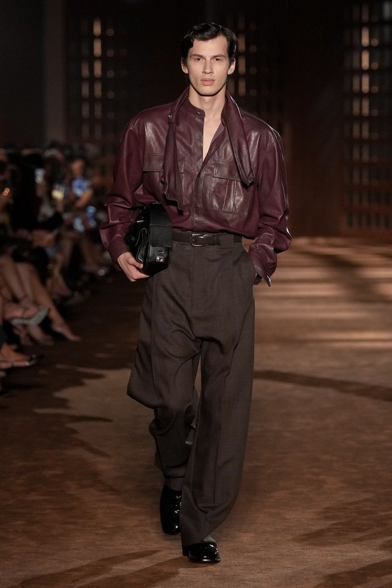 jacquemusx's tweet photo. Ferragamo SS27 proves you do not need to show skin to be dressed the sexiest in the room. https://t.co/fFx7bh7NKy