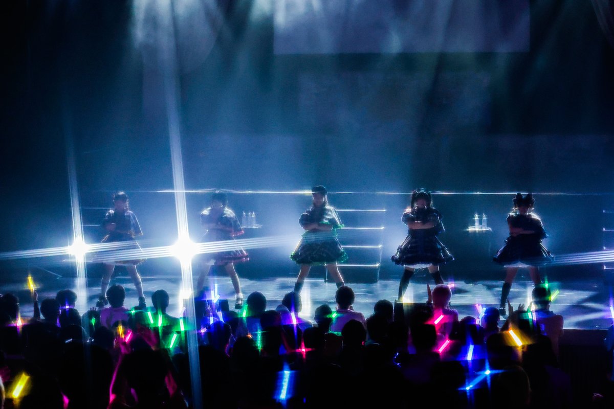 maebashiwitches's tweet photo. ╭━━━━━━━━━━━━━╮
　　　  2周年記念ライブ
　　　　　Day1閉幕
╰━ｖ━━━━━━━━━━━╯
　  🐸

『#前橋ウィッチーズ』活動2周年記念ライブ
～We are 前橋ウィッチーズ！！～
Day1が無事閉幕💐

ご来場、配信でご視聴いただきました皆さま、
本当にありがとうございました🪄

明日はDay2！！【昼の部/夜の部】
皆様のご来場、お待ちしております🪄
#前橋ウィッチーズ
#MBW