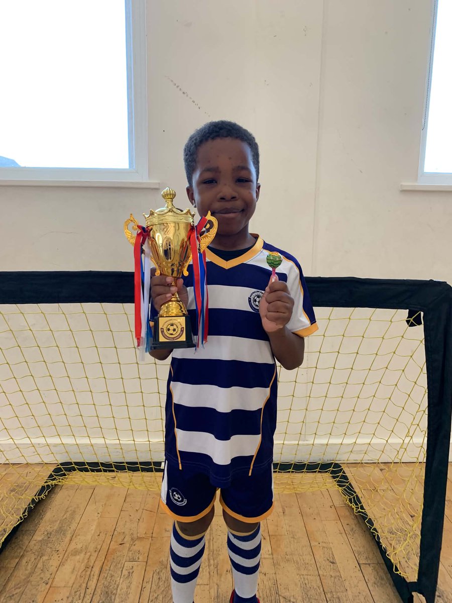 FootballingSup1's tweet photo. Josiah worked hard in our 3 level chipping game, where they had to lift the ball over flat cones, tall pointed cones and then the goals. Well done for being St Mary's Island Junior Superstar of the week. https://t.co/Bb71xrxYrr
