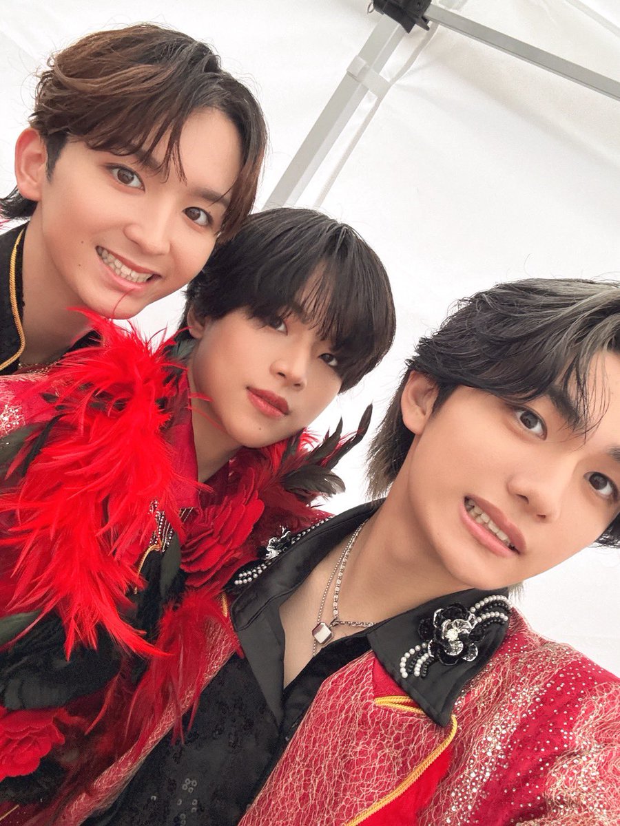 Lienel_official's tweet photo. リリイベありがとうございました！！

次はツアーだ
楽しみ〜

健康第一

#高桑真之 Instagram💛
🔗https://t.co/B6HyOv1rqU

#Lienel #リエネル
#リエネル_愛のダバダ
#リエネルの思い出 https://t.co/rAYlKXQTHr