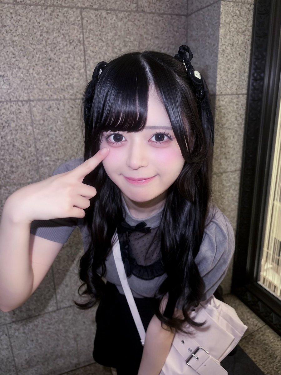 yuina_VVSiS's tweet photo. ❤︎↝ https://t.co/5sxht861I7