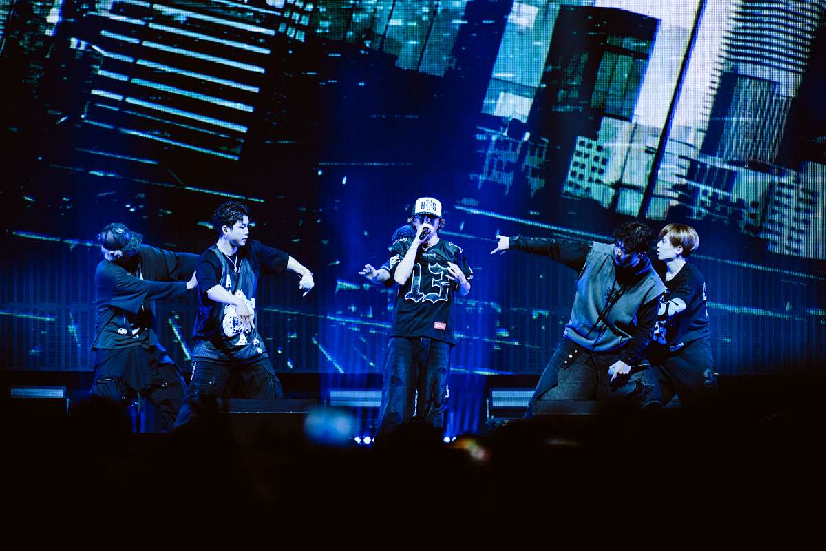 musicvoicejp's tweet photo. BE:FIRST
ワールドショーケースがタイ・バンコク公演より開幕
細部まで磨きのかかったパフォに大盛況！

『BE:FIRST WORLD SHOWCASE 2026 “WATCH ME”』
ライブフォト全19枚📸

🗒️記事はこちら
https://t.co/O4Hl4teemw https://t.co/BbVOMG5OWD