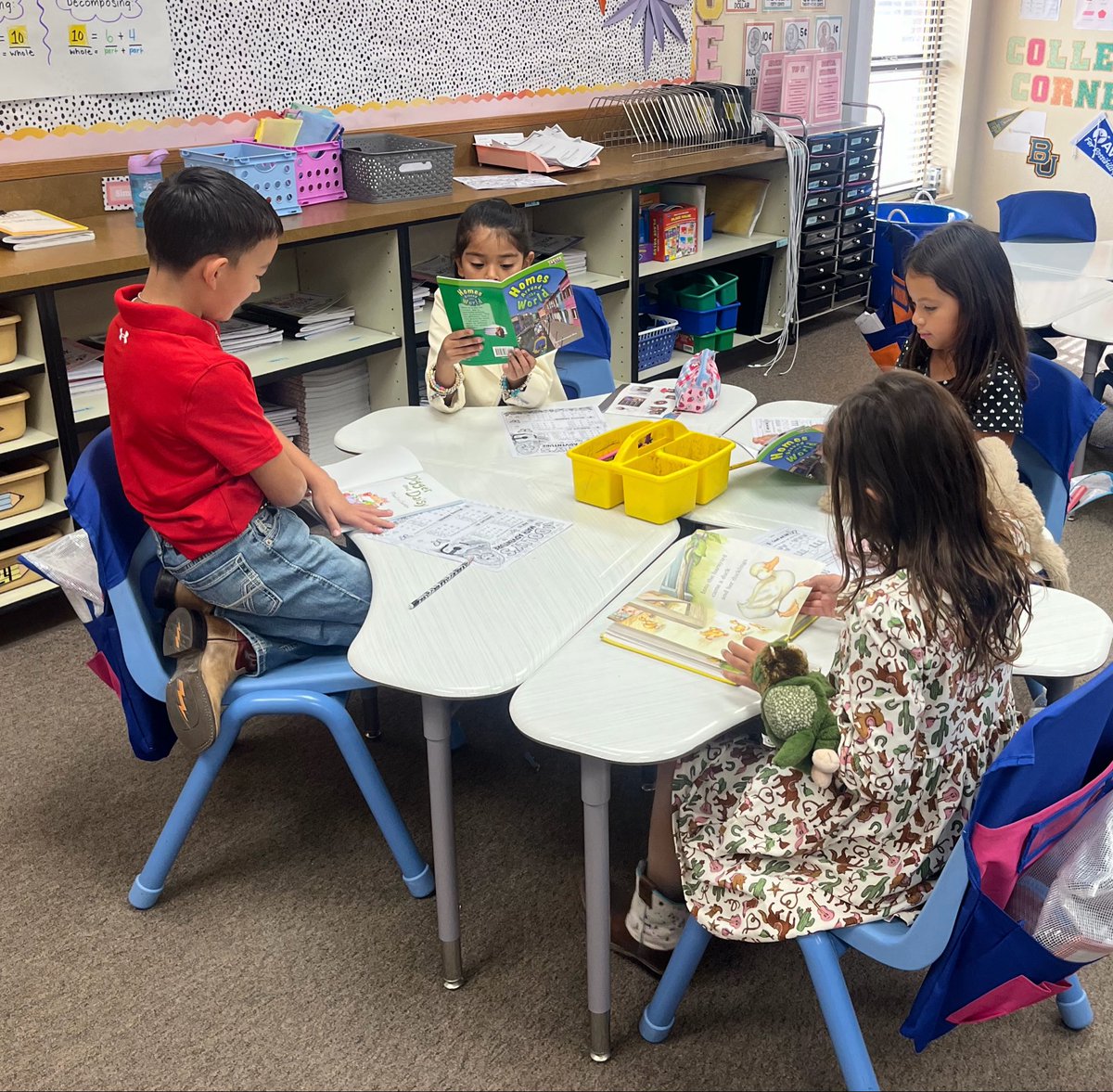 LBJelementary's tweet photo. 1st Grade Knights in Mrs. T. Simmons class reading during the HEB Read in Event @LBJelementary! 2026 Read 3 Big Texas Read In⭐️ #Read3ReadIn #HEB 📚♥️
@EctorCountyISD @HEBexcellence @HEB https://t.co/pkptVznihf