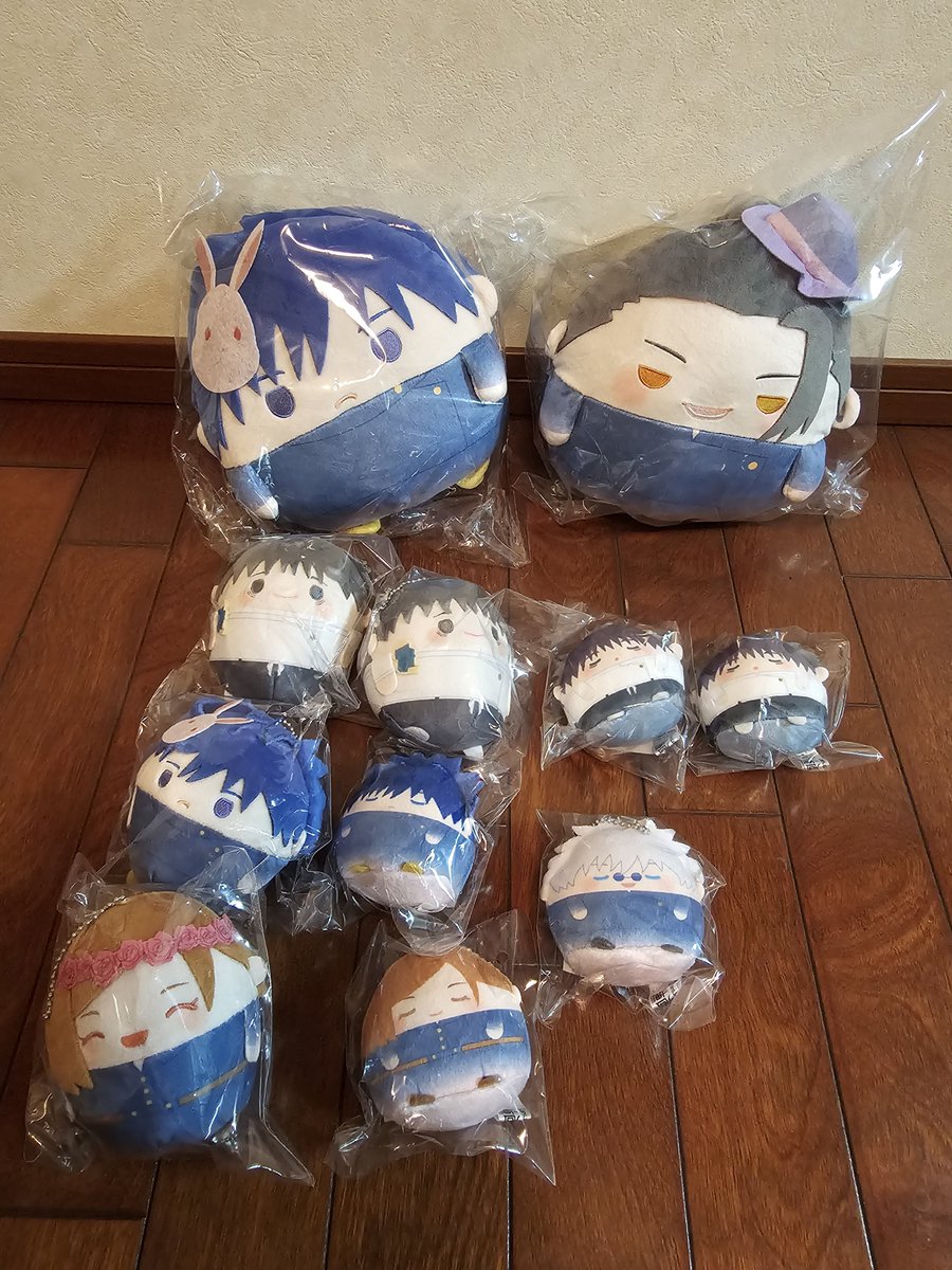 gsig6's tweet photo. 【交換or譲渡】ぬいくじ／くじメイト／呪術廻戦

◆譲
C賞：伏黒、夏油
D賞：伏黒、釘崎、乙骨
E賞：伏黒、釘崎、乙骨、高専五条

◆求
C賞：五条(大人)
D賞：五条(大人)、虎杖
or定価(＋送料)

釘崎のみ譲渡可
夏油はC賞大人五条との交換のみ
五条との交換は複数提供可
大阪駅周辺のお取引or郵送 https://t.co/sv21TIa6Od