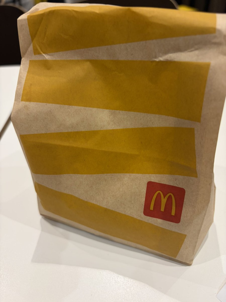 ririmaru86's tweet photo. マック食べて帰宅！！交流してくださった方！ありがとうございました！とっっっても楽しかったよ💗 #エンコス2026 https://t.co/AfuRZDDUbA