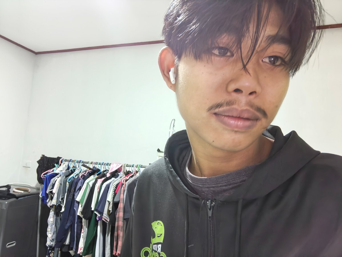 gyuiopft2999's tweet photo. ยั��ไม่ได้ไปไหนเลย รถก็ดับเเล้ว
หาคนเลี้ยงคับ5555
#ลาดกระบัง #อ่อนนุช #ประเวศ
#สุขุมวิท https://t.co/HG0UV9oCCq
