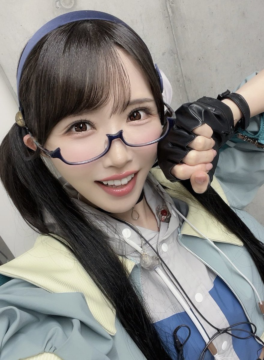 kisui_shio's tweet photo. day1っ💙
最上級パンチライン🤛
最上級な声をありがとうございました✨
#シャニマスソロライブMSP_day1 
#三峰結華 https://t.co/qpYpvmWvsS