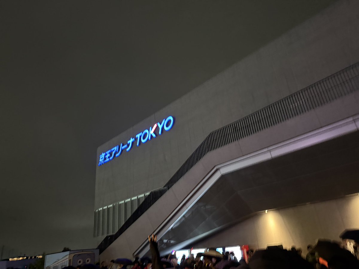 chittan's tweet photo. ありがとう！京王アリーナTOKYO！ありがとう！アイドルマスターシャイニーカラーズ！！（明日もあるよ！ https://t.co/Czz9KKBEww