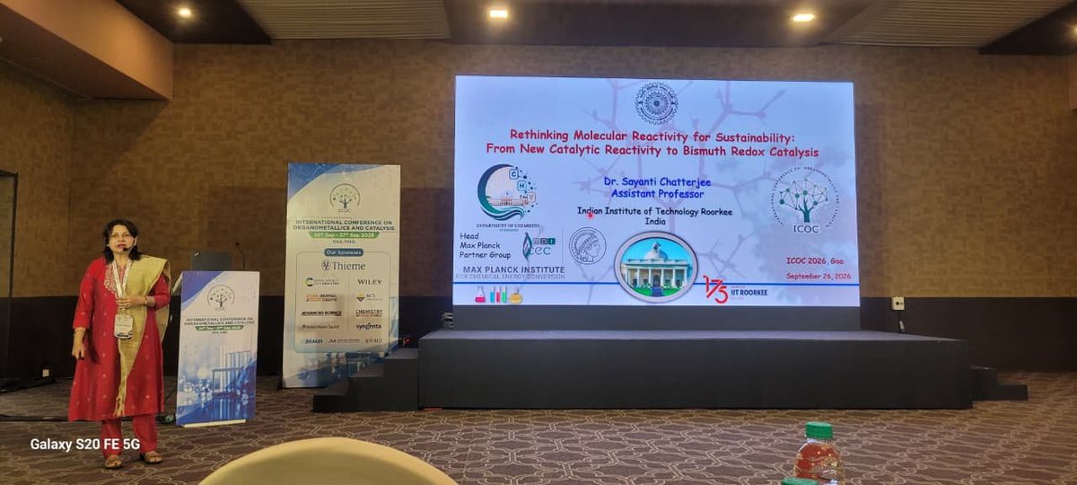 icoc_2026's tweet photo. 🔬🎤 A wonderful scientific session at #ICOCIV2026! Prof. Sayanti Chatterjee is delivering an engaging Invited Lecture, bringing exciting chemistry and stimulating research perspectives to the stage. ✨ https://t.co/b0KIieQdxB