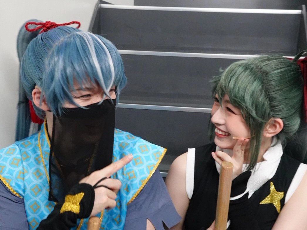 shinta1024's tweet photo. ペコポン侵略ミュージカル『ケロロ軍曹』
本日もありがとうございました！

ケロロ小隊が
このペコポン人の姿に見えるのも
明日まで。

寂しいでござるな。

小雪とドロロ
この姿でたくさん写真撮っててかわいい。

明日ラスト2公演！
楽しみます！ #ケロミュ https://t.co/OWfXmPOpYx