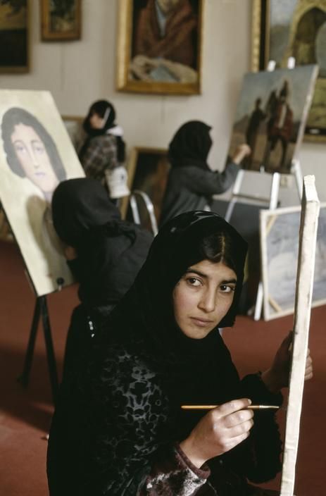 eyeonaxis's tweet photo. Arts center in Kabul. Afghanistan, 2002, by Steve McCurry https://t.co/DB4vJdmN7j