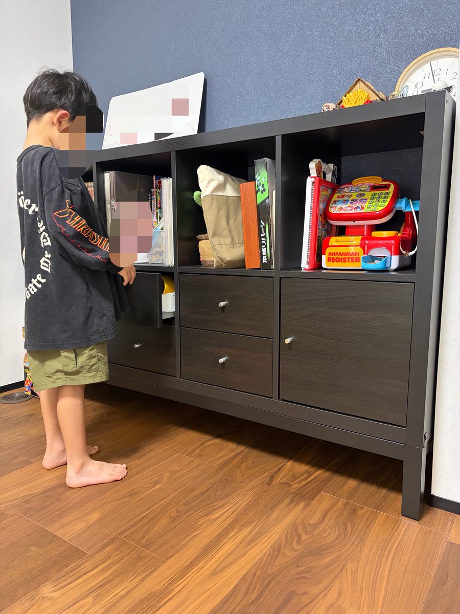 ka_buka_bu's tweet photo. 子供部屋の収納にはIKEAのカラックス。
小学1年生110cmの息子が使いやすそうな高さ〜👌 https://t.co/t7cOEOqWkV