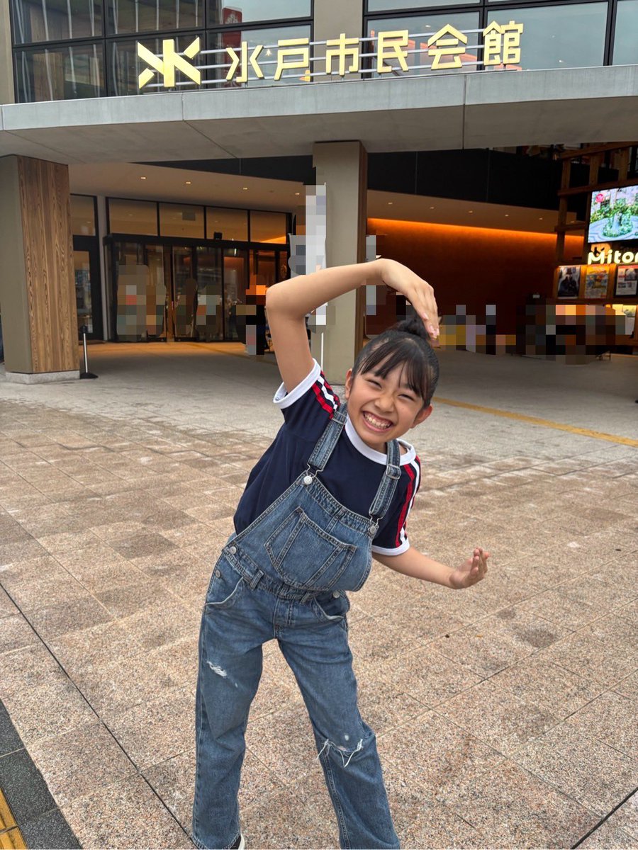 kenshusei_uf's tweet photo. みなさーん！！！こんにちは〜！
#坂田しおり です！👋🐵

モーニング娘。'26 コンサートツアー秋「超 Heartful 11」
茨城公演に行ってきましたーー！
すごーく楽しかったし、勉強になりました！！📖

〈モーニング娘。'26さんのパフォーマンスを見て〉
パフォーマンスをしながらしっかりと、カメラ目線をしているのに、お客さんをしっかり上から下まで見れていてすごいなと思いました！これから私も意識しようと思いました！

モーニング娘。'26さんのパフォーマンスを茨城県でみれて嬉しかったです！✌️🐵✌️

📢お知らせです！いよいよ9月の研修生発表会千秋楽です！
『Hello! Project 研修生発表会 2026 9月 ～新風～』COMTEC PORTBASE （愛知） 公演

バイバーイ！

#モーニング娘26 さん 
#ハロープロジェクト 
#HelloProject 
#ハロプロ 
#ハロプロ研修生