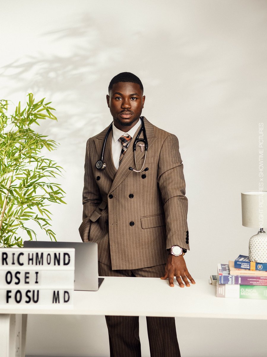 reall_illusion's tweet photo. Woke up as a Doctor today.🩺
Dr. (Med) Richmond Osei Fosu. https://t.co/aeRBqNypYw