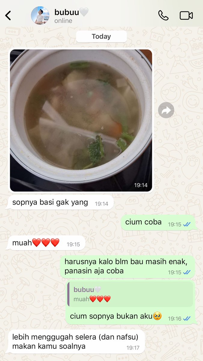 iHugvachi's tweet photo. #tingmeen ft #markohm &amp; #singkit one tweet au

pasangan 3 tahun menikah vs 5 tahun menikah vs 10 tahun menikah

tebak aje mana yang mana🤣 https://t.co/lMPLAP6YWo