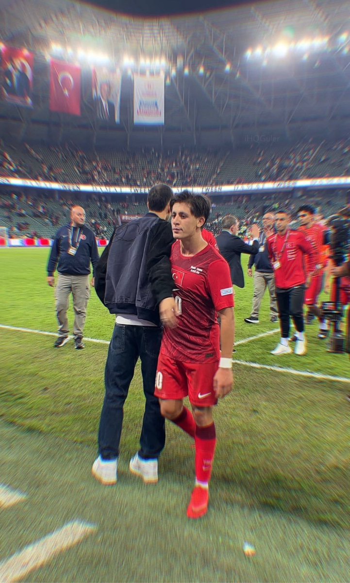FootballByOuss's tweet photo. 🇹🇷| 12 likes je sors une vidéo sur sa performance XXL d’hier soir et de son début de saison ! 👀

Vidéo sur ma chaine YT : FootballByOuss dans une bonne heure 👀👀

Une proposition noyée dans la mer ! 🫡 https://t.co/UU3zzclVBJ
