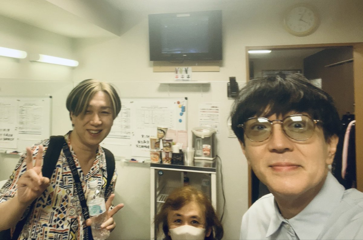 shiba_hisashi's tweet photo. #貴水博之 ツアー岡山公演終わりましたー‼️🥁
めちゃテンション上がったわぁ⤴️
サイコーに楽しかったねっ❗️
ありがとうございました〜😊

そして明日は福岡ですっ❗️
よろしくお願いします〜❗️ https://t.co/Ga52FSbOaA