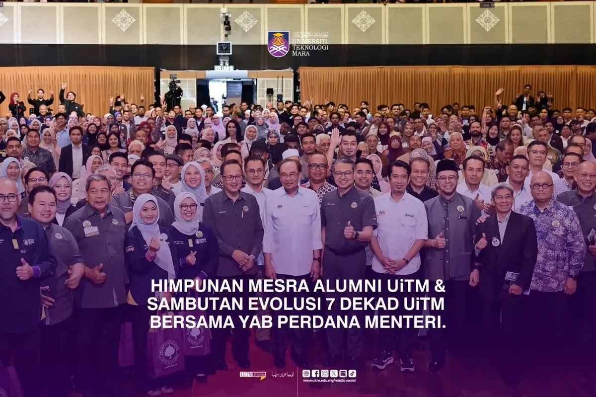 PDRMsia's tweet photo. POSTING PILIHAN: KPN HADIR HIMPUNAN MESRA ALUMNI UITM BERSAMA PM

Bacaan lanjut menerusi pautan berikut, 
https://t.co/ifI1n7xqKg https://t.co/cSPwvBVzHW