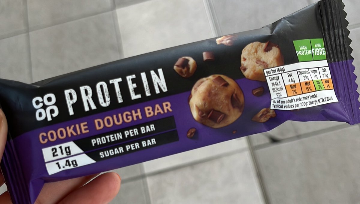 senastarve's tweet photo. uk oomfs you have to try this it's £1.90 182c and 21g protein and delicious #edrtwt https://t.co/vsF2gAlluJ