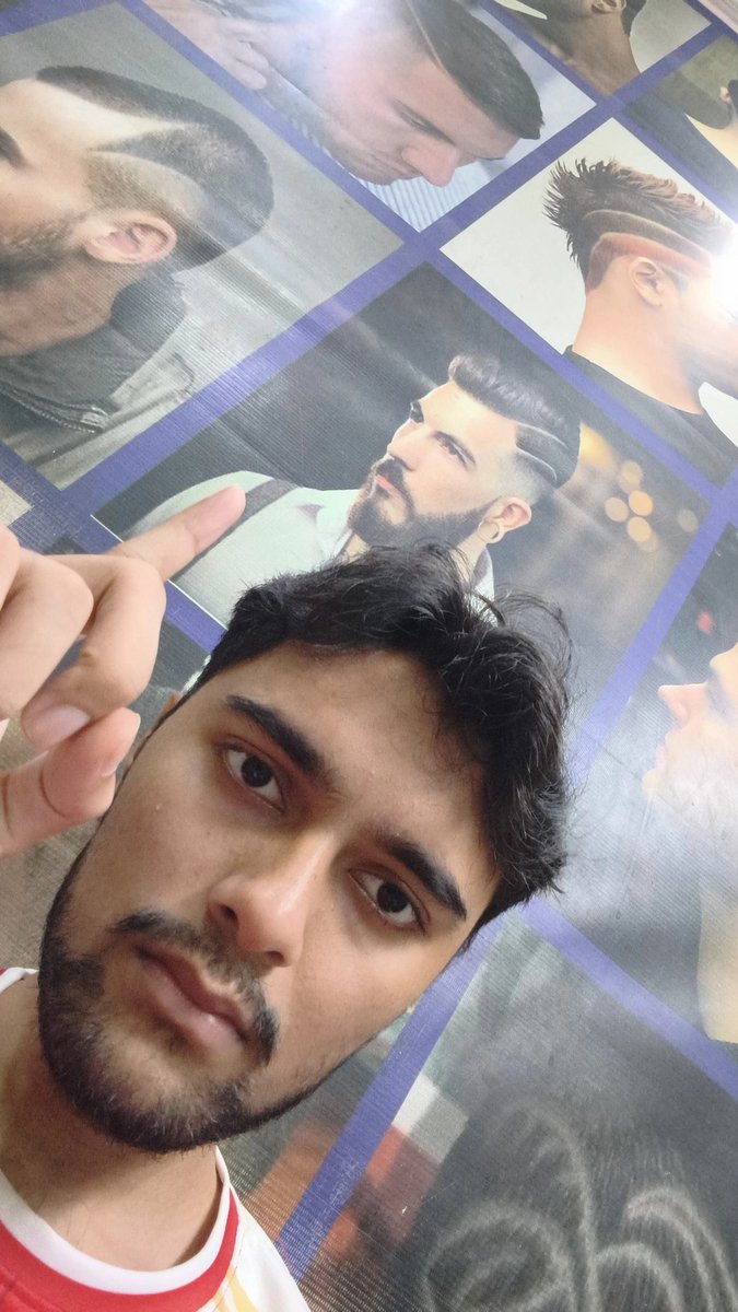 AdarshLmaoDed's tweet photo. Kya iske tarah baal ban jayenge?
Barber to behn ka loda haan hi bolega https://t.co/NTgR6olg76