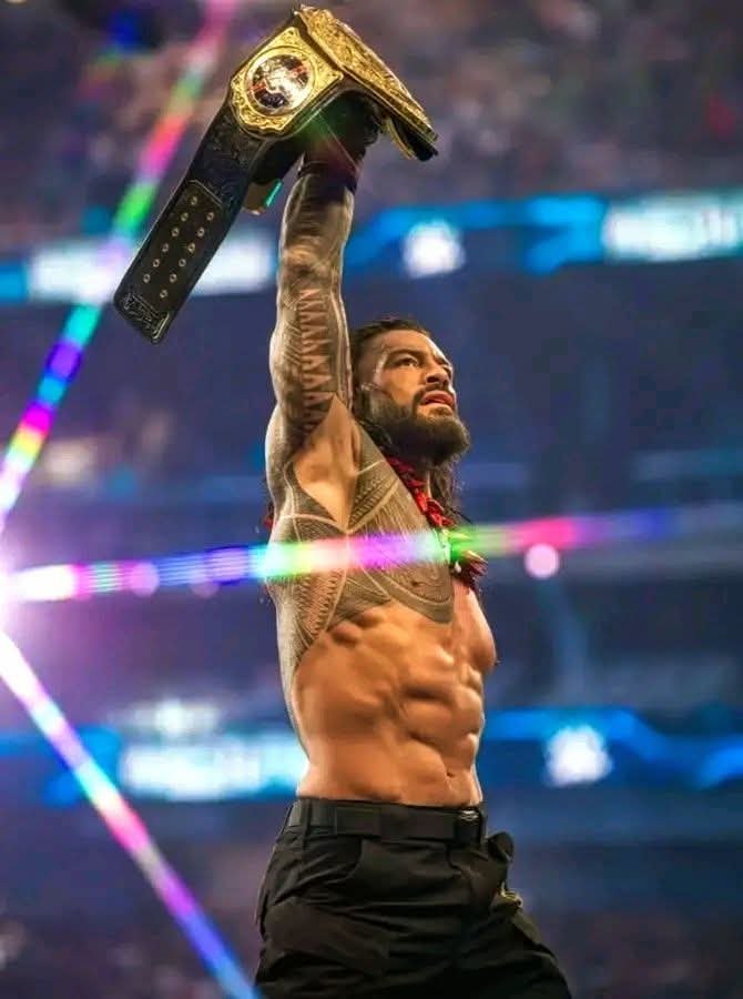BunseHeike's tweet photo. @WWERomanReigns BEST WRESTLER
PERFECT ACTOR 
MEGA BODY 
OUR TRIBAL CHIEF 
GOAT 💖☝️ THE ONLY MEGASTAR OF WWE . https://t.co/P6lNLg6rXw