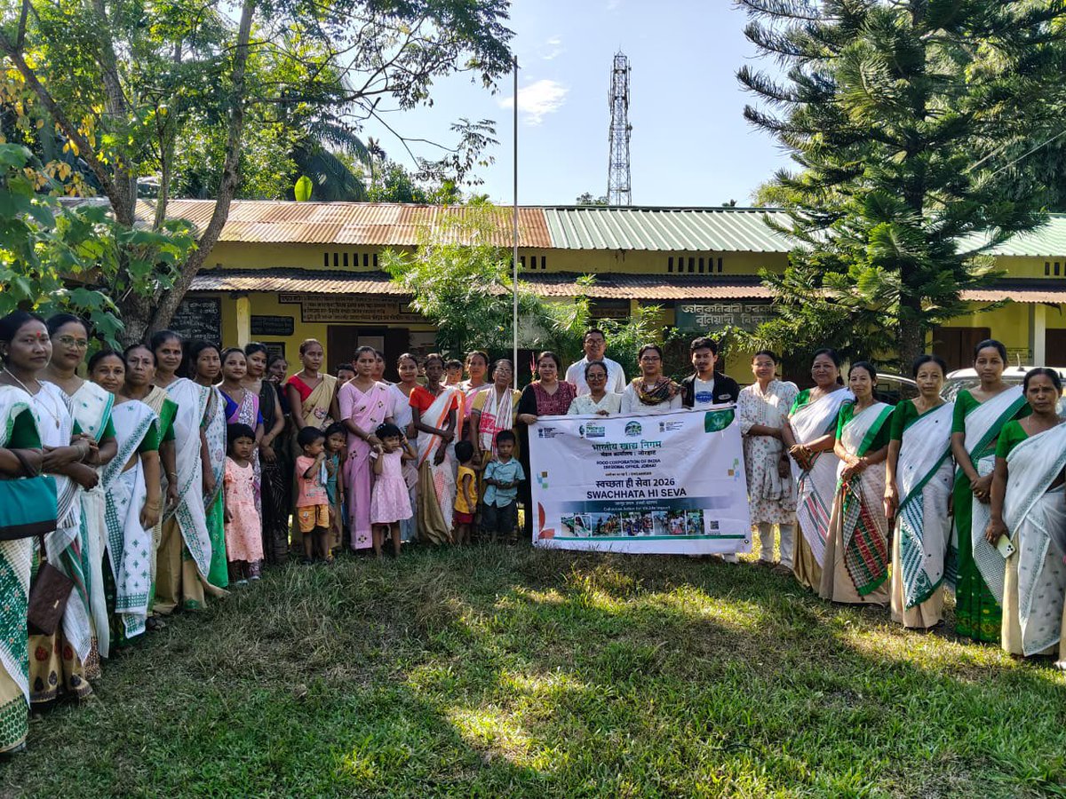 fcidojorhat's tweet photo. On the eve of #SwachhtaPakhwada2026, FCI DO Jorhat organised visits to Anganwadi Centre to promote awareness on cleanliness and hygiene among children and mothers. 🧹✨

Swachhta kits were also distributed to encourage healthy and hygienic practices in the community.

#SwachhtaPakhwada #FCI #Jorhat #SwachhataHiSeva