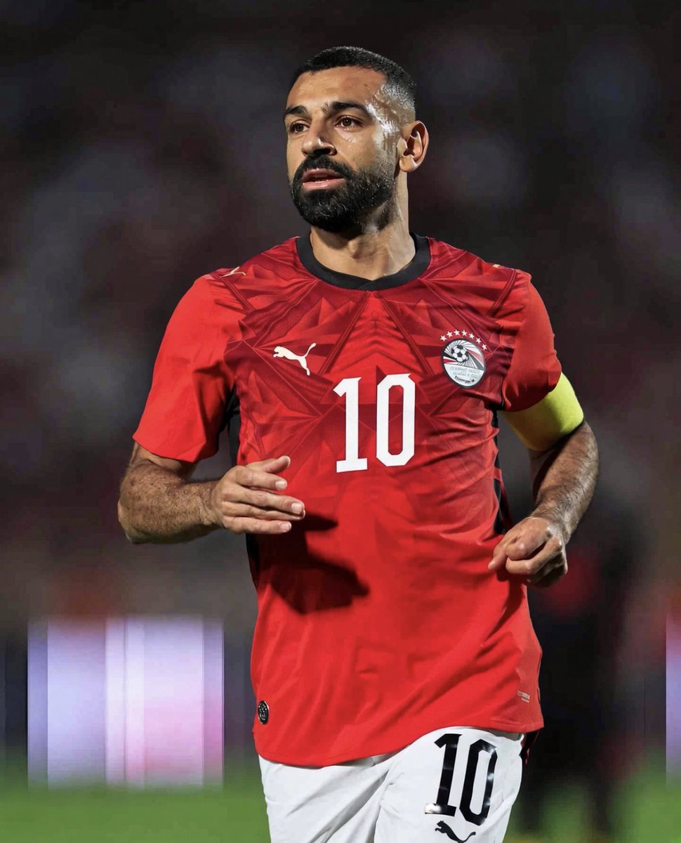 SalahUpdates's tweet photo. إحنا واقفين معاك في كل الأحوال يا أسطورة @MoSalah https://t.co/KDHL1oJMTU