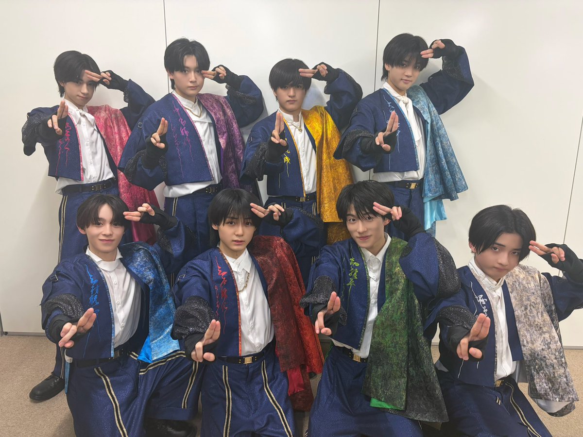 iiondo_official's tweet photo. /／
『はつ恋ONDO』リリースイベント＠ららぽーと福岡🌡️
　ありがとうございました🎉
\＼

1st シングル『はつ恋ONDO』発売記念リリースイベントありがとうございました☀️

本日 #MILK さんがマリンメッセ福岡にてライブを開催しているということで、M!LKさんの「好きすぎて滅！」をカバーさせていただきました🍼

デビュー曲「はつ恋ONDO」のコールもありがとうございました！

本日撮影した映像は
ぜひ #はつ恋ONDOの秋が来た をつけてSNSに投稿してください📸

明日は大阪🐙！
気になった方はぜひお越しください！

🗓️今後のリリースイベント予定はこちら
🔗https://t.co/XKck6waCni

#iiONDO
#EBiDAN