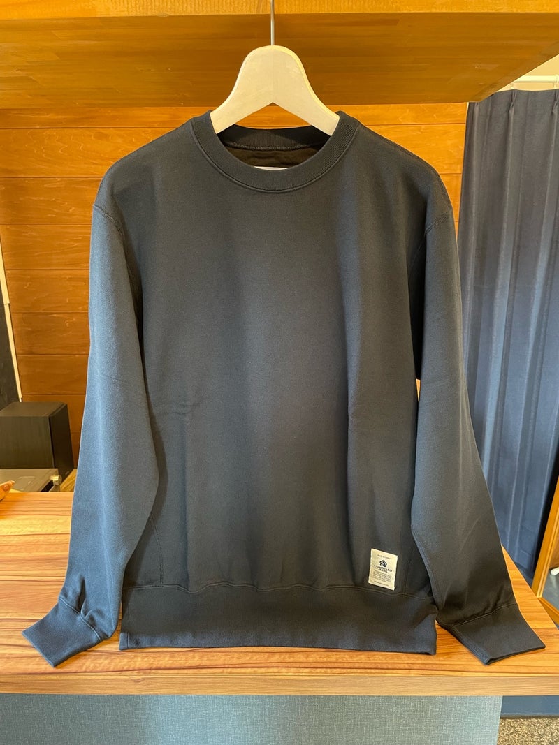 orangesan11's tweet photo. 👖5spot MOMOTARO JEANS正規取扱店　(大阪・堺)
《新作スウェット入荷しました！》
https://t.co/p6omfkqv8I
薄手のミニ裏毛の素材で、しかもフラットシーム仕様になっているので、着心地が抜群です。
カラーは、ネイビー、グレー、ブラックの3色。
#MOMOTAROJEANS　#桃太郎ジーンズ　#デニム https://t.co/xklqmGaJIv