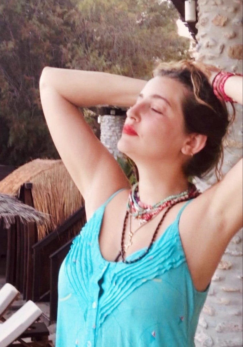 myrtoulis's tweet photo. «Και ο θεός έπλασε τη γυναίκα» ❤️

Γυναικάρα, αληθινή νεράιδα! #MariaKitsou https://t.co/4kYpLzMcpB