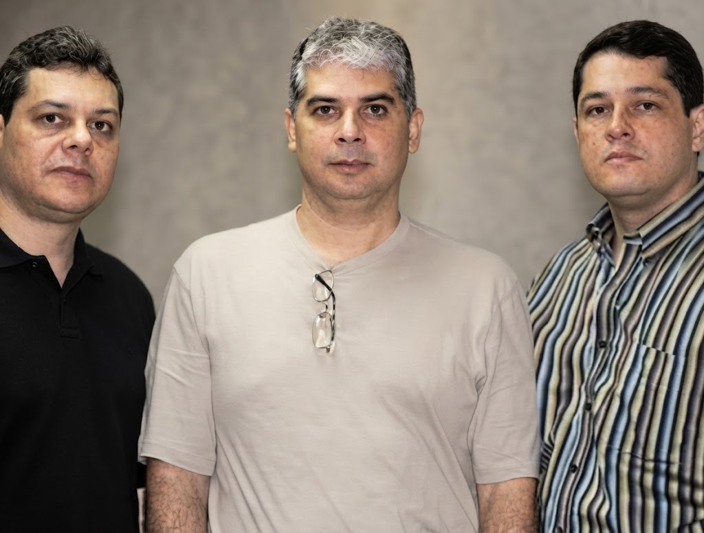 MeteoAero's tweet photo. Injustamente encarcelados por más de dos décadas. Es urgente la liberación de Otoniel, Rolando y Juan Bautista Guevara, los presos políticos con más años en prisión. ¡Libertad y justicia para ellos! #HermanosGuevara #QueSeanTodos https://t.co/6jwFQRGzRW
