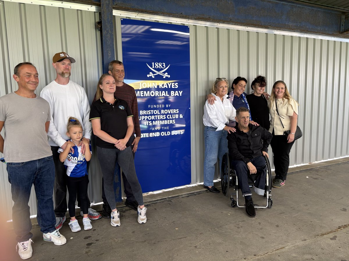 BRFCDSA's tweet photo. DSA Chair Clive Marshall welcomes John Kayes family to the newly named John Kayes bay 🙏#utg https://t.co/6HeJTonVd5