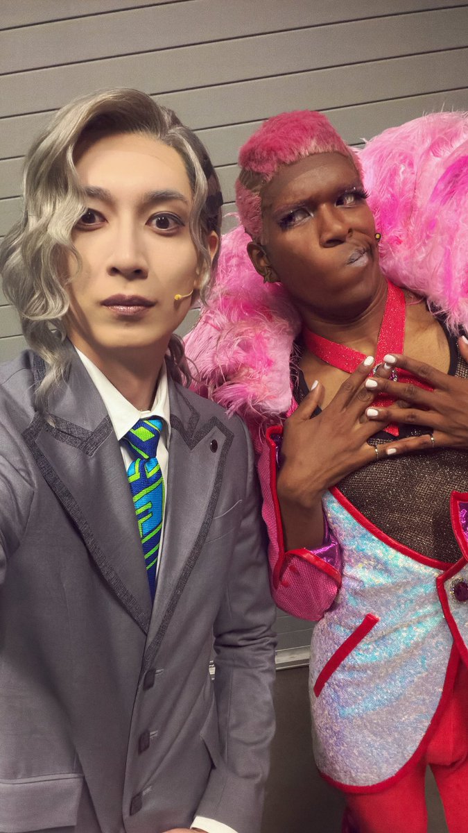 ayukawa_taiyou's tweet photo. 「TIGER &amp; BUNNY」THE STAGE

ジョエルと！新テニミュ以来の共演うれしいぜ！今回の現場でたくさん話せました！
ダンサーとしてもめちゃ頑張ってすごい🙌

#タイバニ #tigerbunny #舞台タイバニ https://t.co/lDaVmc6JwZ