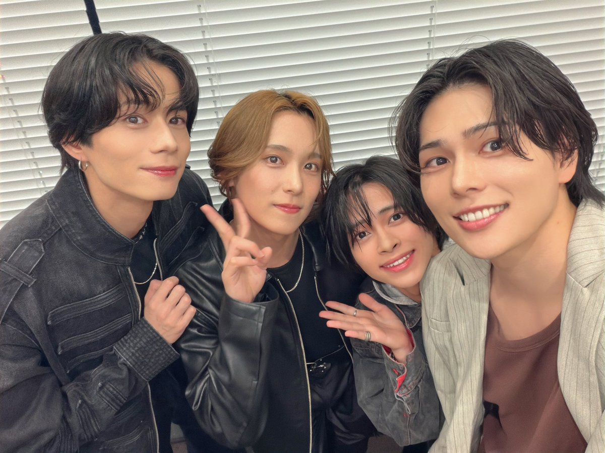 729Yuta's tweet photo. 『🎂富園力也 Birthday Event 2026🎂』
にて
力也の誕生日を
4人でお祝いさせていただきましたー！！
素敵なMC、企画のおかげで
めちゃくちゃ楽しかったー！！

やっぱりこのメンバーだと時間関係なく
ずっと話せちゃう🥖🥖🥖 https://t.co/AY9NelKbD1