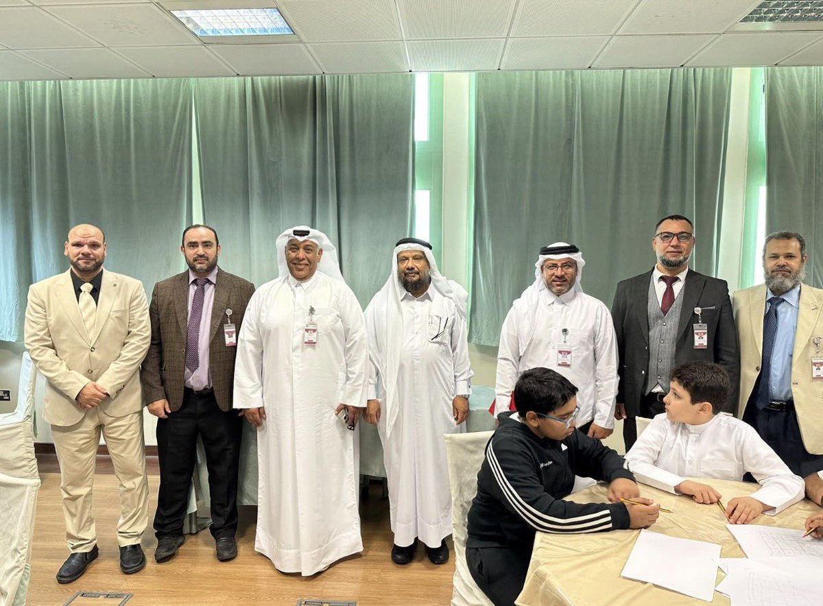 andalus_primary's tweet photo. في سياق التواصل المعرفي والثقافي بين المؤسسات التعليمية، قام أ. مصطفى أبو زيد،ومعلم الرياضيات أ. محمود عبدالوهاب-بزيارة مدرسة سعد بن معاذ؛ تلبيةً للدعوة المقدمة إليهما، قدّما خلالها درسا نموذجيا بعنوان (الحساب الذهني)، اتسم بتفاعل الطلبة ونيل إعجابهم، وشكر وتقدير إدارة المدرسة. https://t.co/H9nDqdNXKs