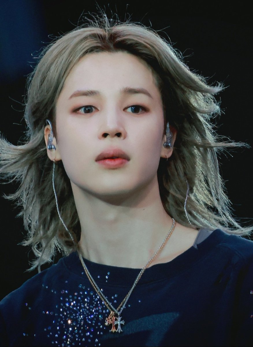 jm7Jimin's tweet photo. If Jimin followed you back right now would you scream or pass out? https://t.co/VVtZHRyYWx
