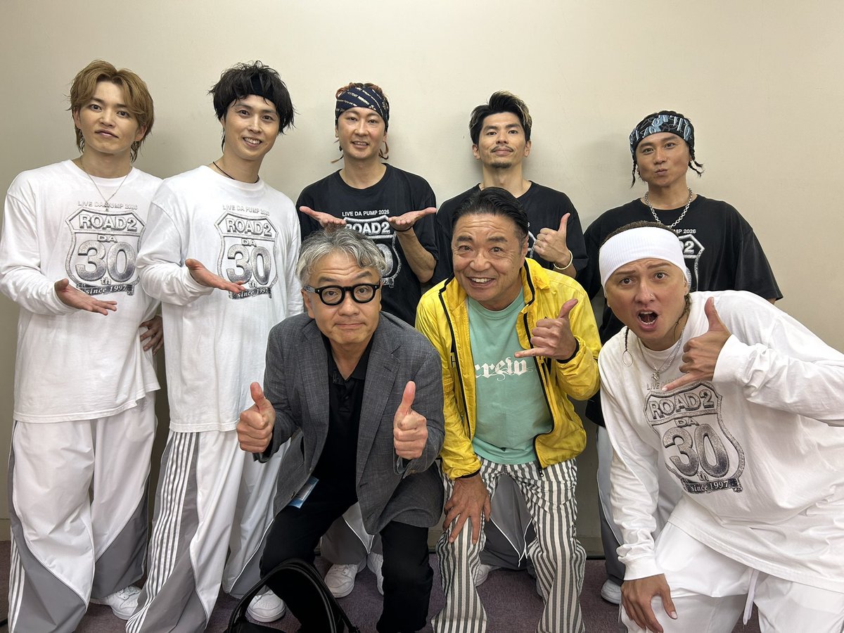 tkariya's tweet photo. LIVE DA PUMP 2026  
ROAD 2 DA 30th🎶
名古屋公演にダンス番組"スーパーチャンプル"の"生みの親＆育ての親"の
2人で表敬訪問😊

来年30周年を迎えるISSAも48歳になったが、相変わらず抜群の歌唱力とキレキレのダンスで観客を魅了‼️ https://t.co/8fG1qUvNhJ