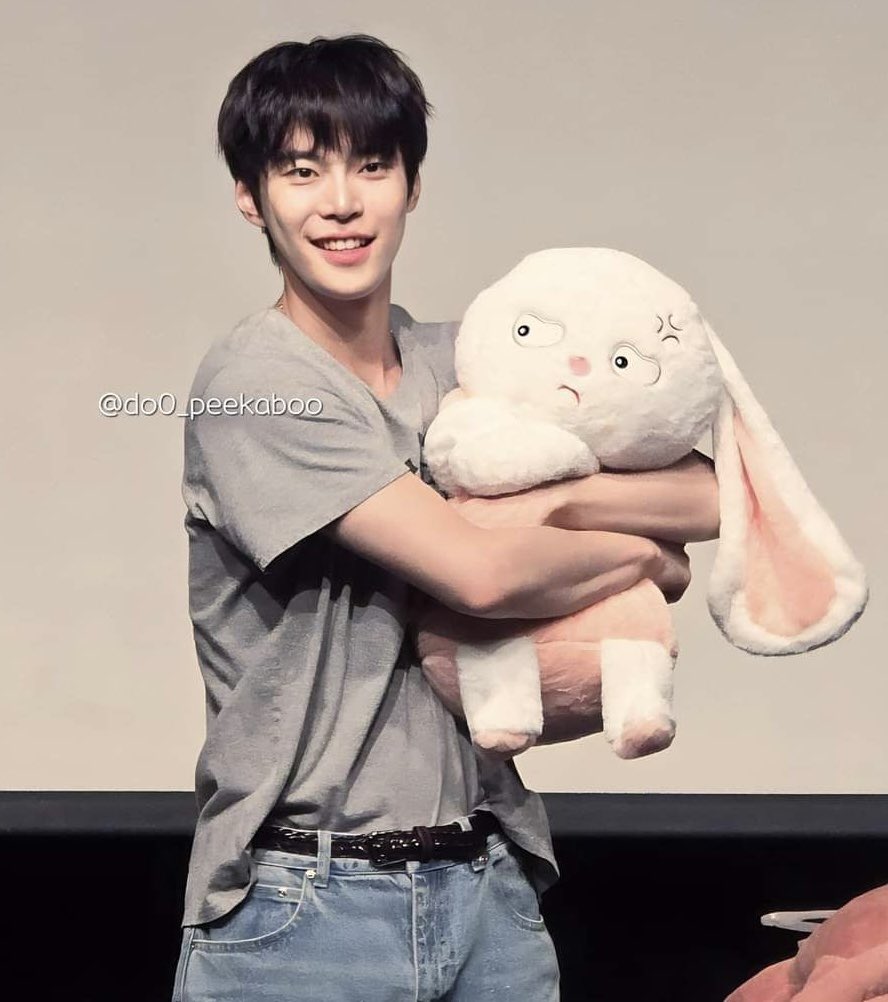 kimdiidy's tweet photo. เด้กที่รักตุ๊กตาทุกตัวบนโลก (ยกเว้นลาบูบู้) 🧸🫂 https://t.co/p8tx2Od8x4