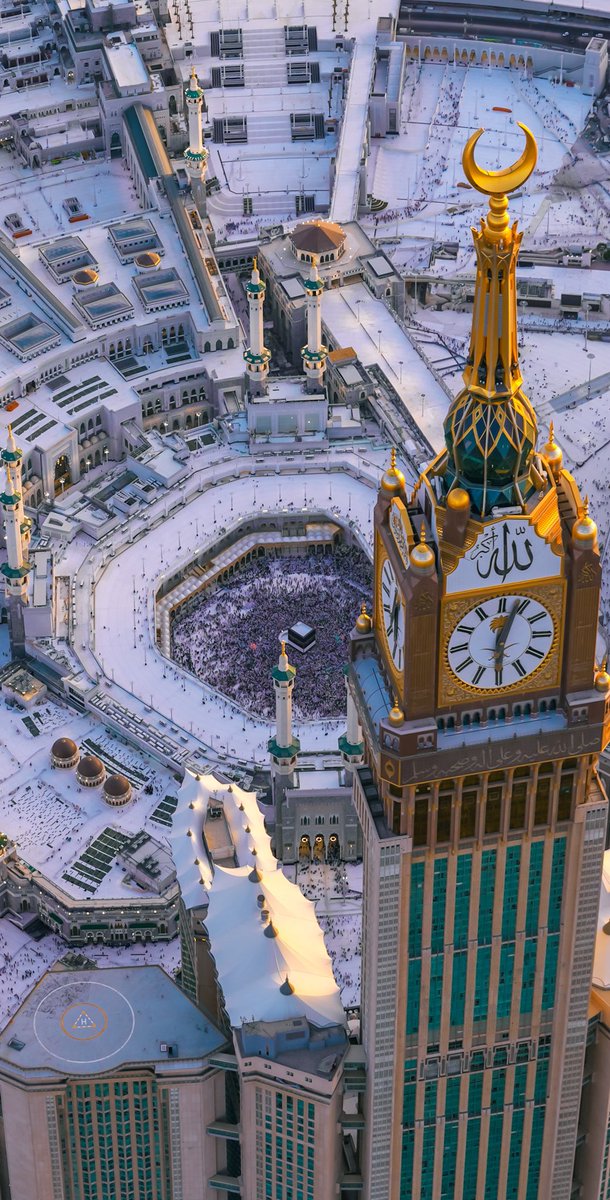 thekingdom_ksa's tweet photo. ﴿وَإِذ جَعَلنَا البَيتَ مَثابَةً لِلنّاسِ وَأَمنًا﴾..🕋🤍
تصوير : @t_alblwii_1 https://t.co/oRxGKo8p6p