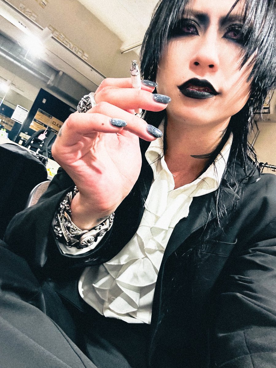 tzkwym tweet picture