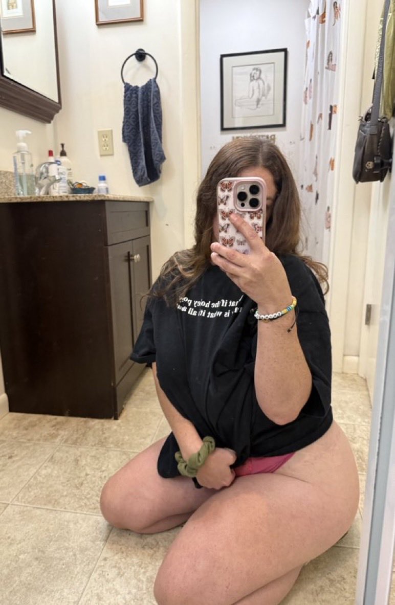 Baybeex8's tweet photo. DM if youโre dtfk๐ฆ๐
๐
#Az #bop #latina #latinashmu #bigass #PHX #phxmeet #mesa #prescott #scottdale #flagstaff #tuscon #downtown #AZNights #buckeye #meetups https://t.co/jB1RRjHmuJ